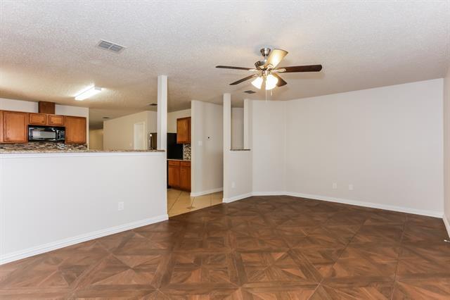 2109 Doecrest Dr Denton, TX 76210 photo 5