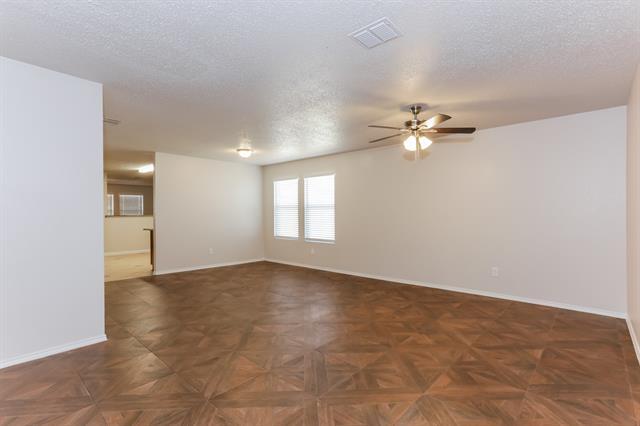 2109 Doecrest Dr Denton, TX 76210 photo 3