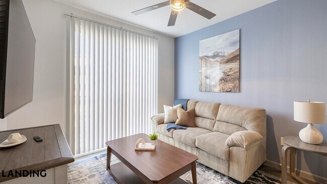 1001 S Center St Arlington, TX 76010 photo 3