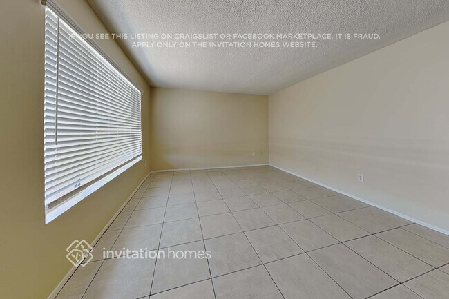 7115 W North Ln Peoria, AZ 85345 photo 4