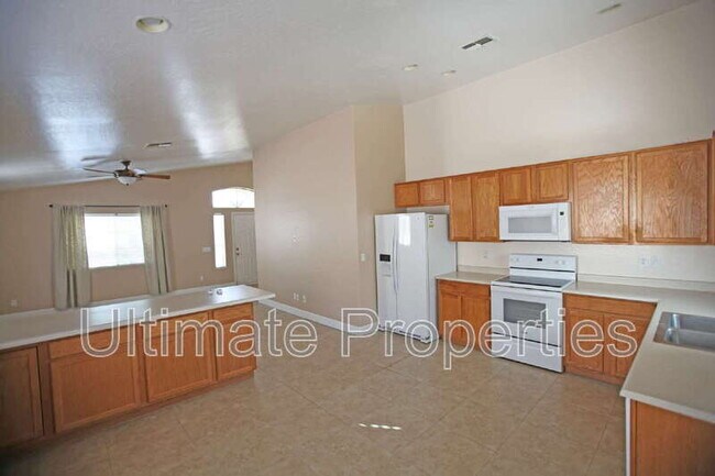 15017 W Riviera Dr Surprise, AZ 85379 photo 5