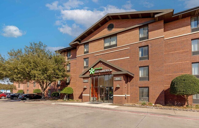 Dallas - Las Colinas - Meadow Creek Dr. photo 2