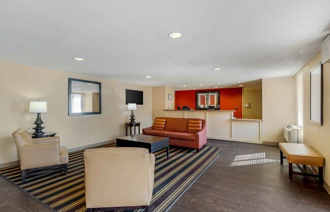 Dallas - Las Colinas - Meadow Creek Dr. photo 5