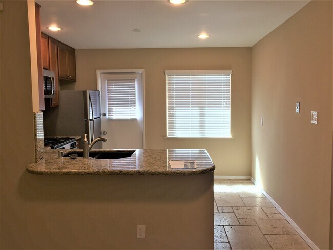 129 Daisy Ave Imperial Beach, CA 91932 photo 4