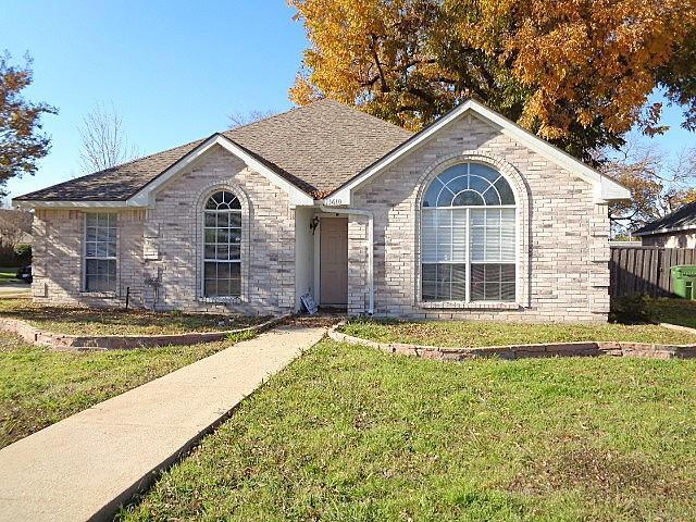 3610 Berrywood Circle, Garland, TX 75040 photo 2