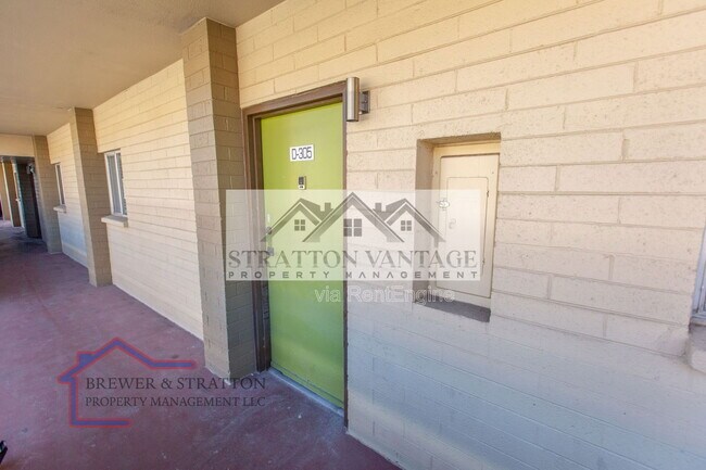 351 E THOMAS Road photo 2