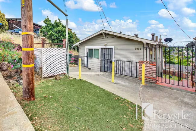 505 Hichborn St Vallejo, CA 94590 photo 3