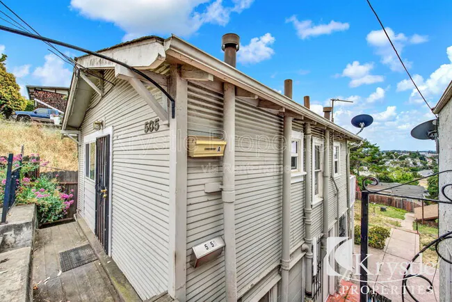 505 Hichborn St Vallejo, CA 94590 photo 5