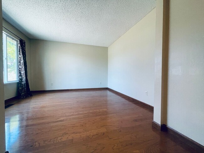 Move photo 3