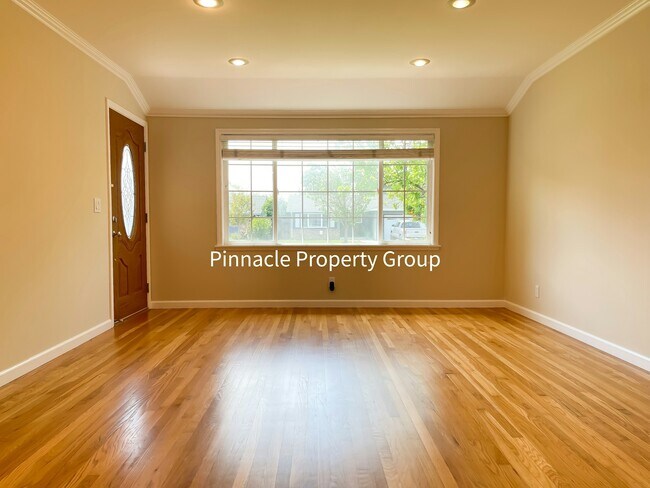 4050 Duggan Dr San Jose, CA 95118 photo 2