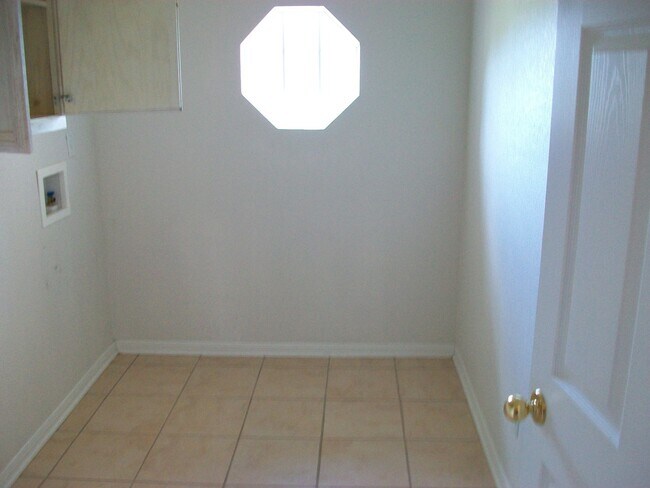 601 Llama Tr Harker Heights, TX 76548 photo 3