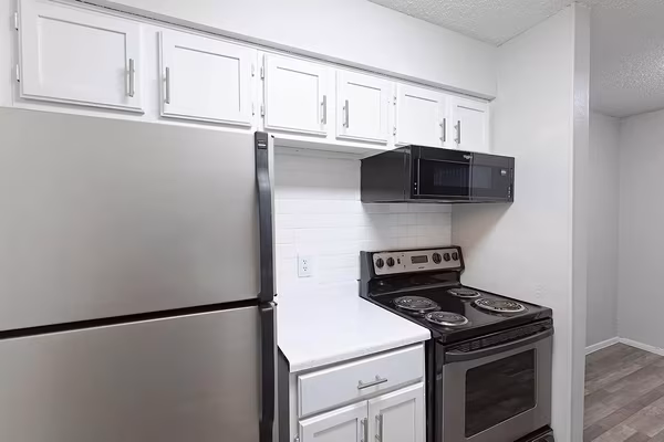 City Crest Apartments photo 4