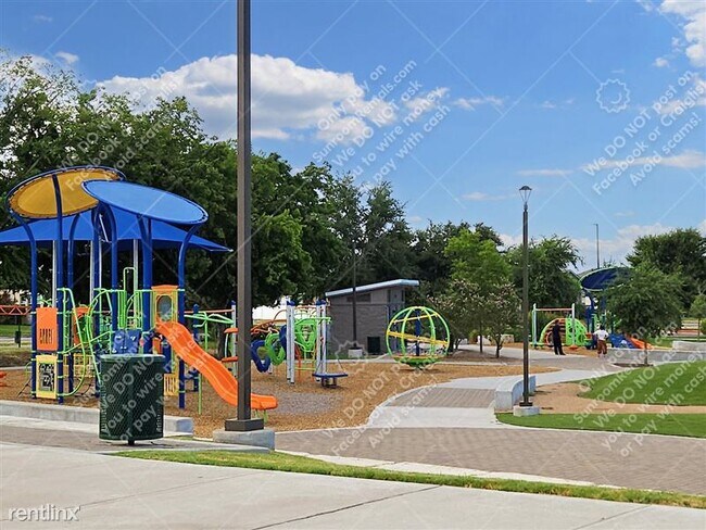 813 Craters of the Moon Blvd Pflugerville, TX 78660 photo 3