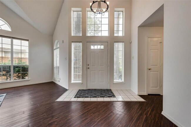 1329 Sheila Drive, Plano, TX 75023 photo 3