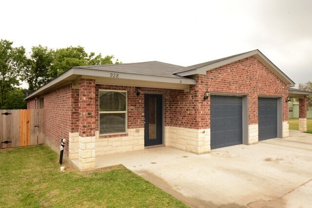 928 Maplewood Dr Harker Heights, TX 76548 photo 2