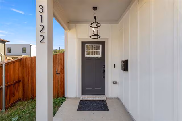 3122 Chihuahua Street, Dallas, TX 75212 photo 3