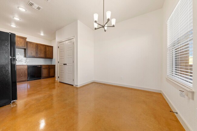 1930 Caspian Trl Killeen, TX 76548 photo 4