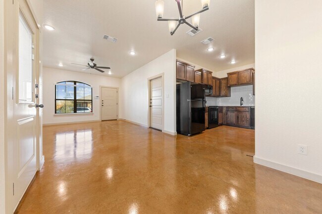 1930 Caspian Trl Killeen, TX 76548 photo 3