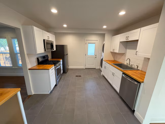812 East 44th Street, Austin, TX 78751 photo 4