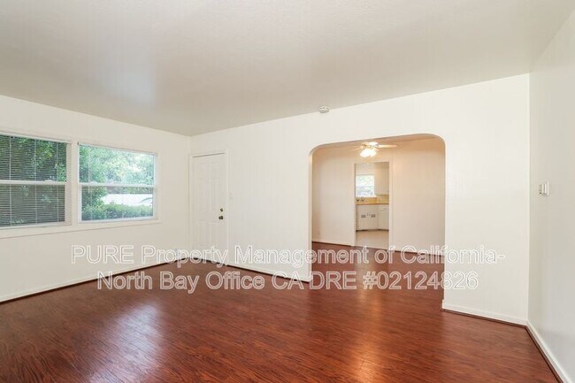 609 Bishop Dr Santa Rosa, CA 95405 photo 4