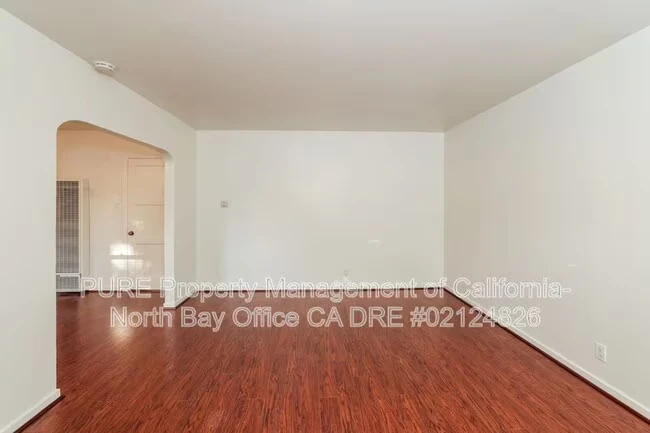 609 Bishop Dr Santa Rosa, CA 95405 photo 5