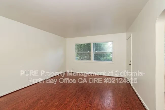 609 Bishop Dr Santa Rosa, CA 95405 photo 3