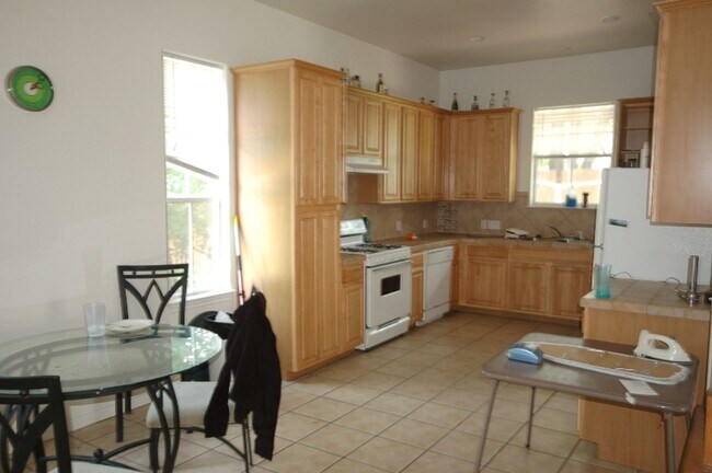 5406 Martin Ave Austin, TX 78751 photo 3