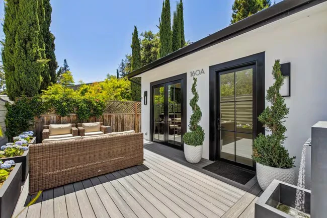 160 Tasso St Palo Alto, CA 94301 photo 3