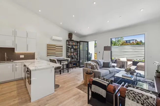 160 Tasso St Palo Alto, CA 94301 photo 4