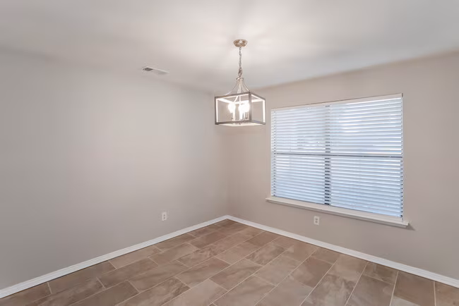 216 Lantana Drive, Arlington, TX 76018 photo 5