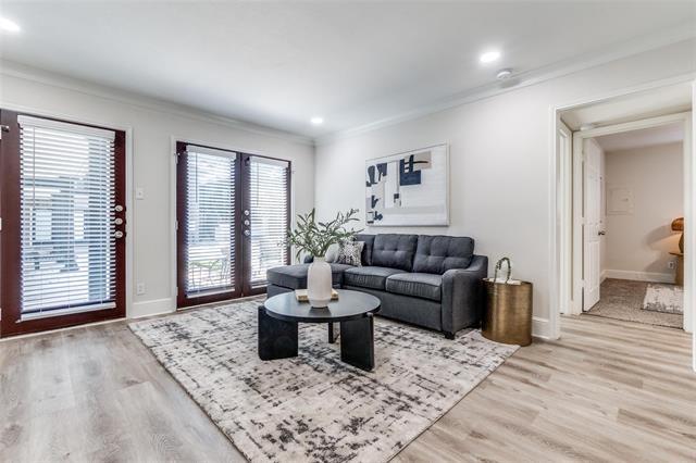 10211 Regal Oaks Dr Dallas, TX 75230 photo 4