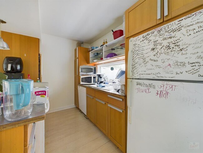 915 Keith Ln photo 5