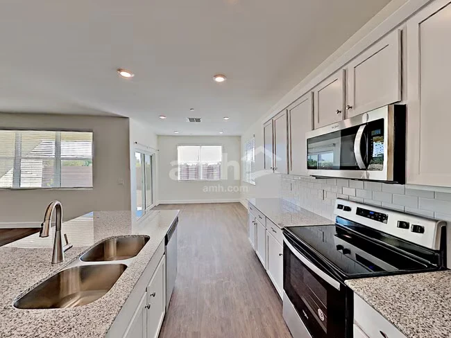 5925 West Columbine Drive, Glendale, AZ 85304 photo 5