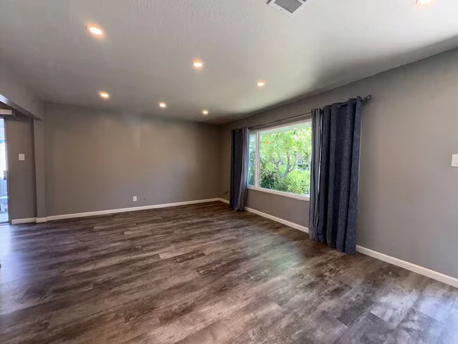 1209 Vienna Ct Fairfield, CA 94533 photo 3