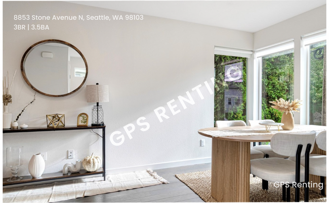 8853 Stone Ave N Seattle, WA 98103 photo 4