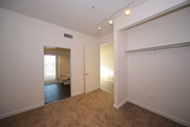 12th Street Lofts photo 3