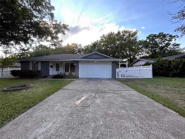 611 Misty Glen Drive, Desoto, TX 75115 photo 2