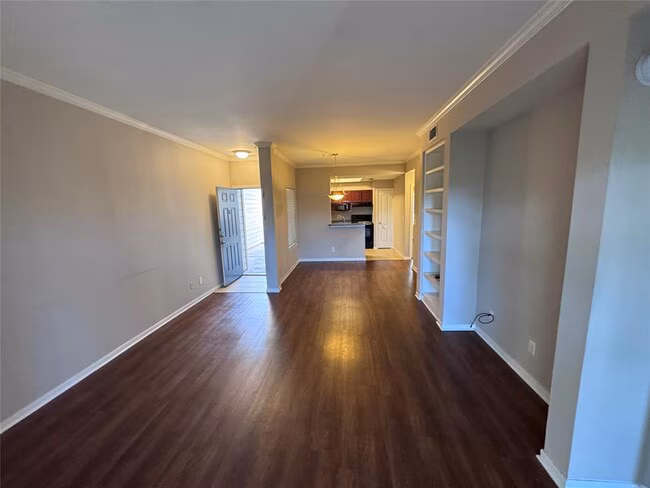 6000 Shepherd Mountain Cove Austin, TX 78730 photo 3