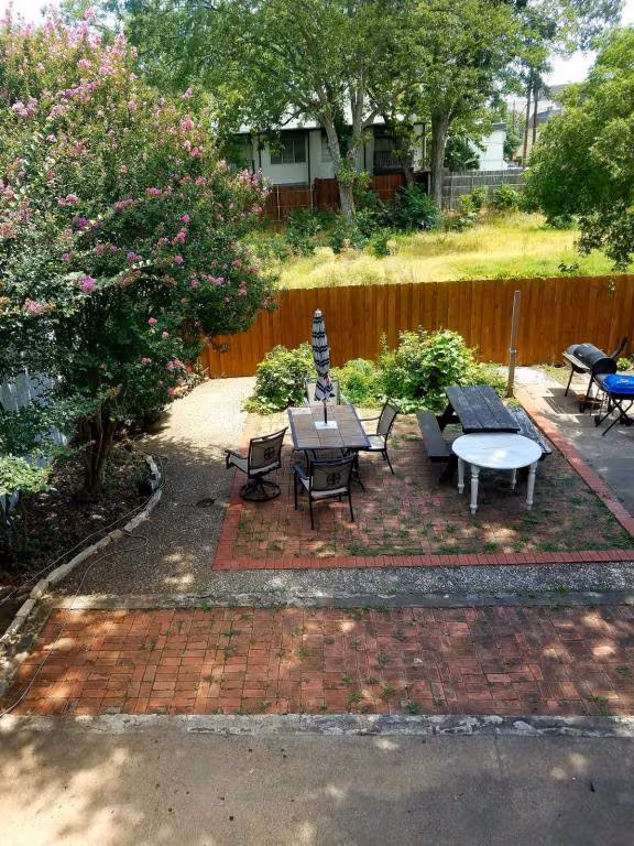 2706 Reagan Street, Dallas, TX 75219 photo 3