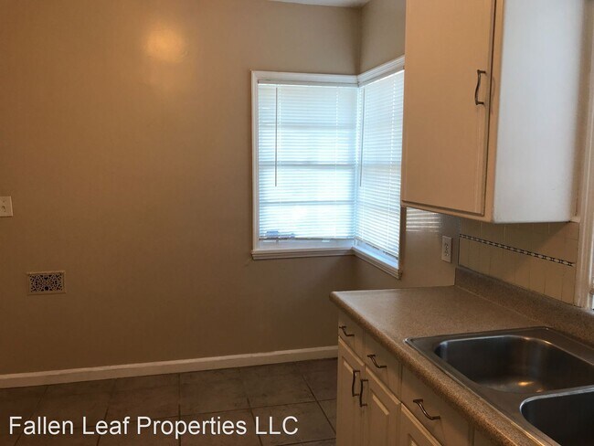 8010 Ney Ave photo 5