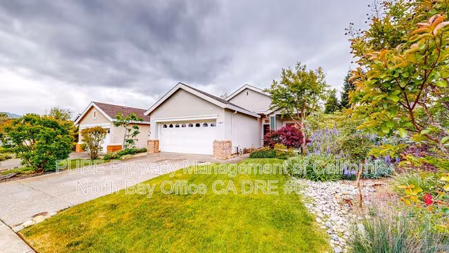121 Porterfield Creek Dr Cloverdale, CA 95425 photo 3