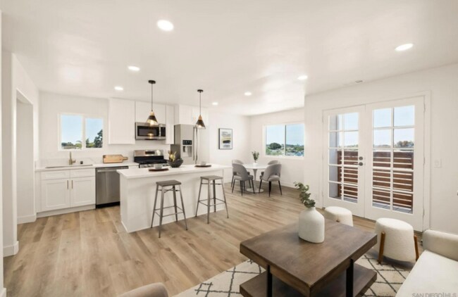 3781 Ashford St San Diego, CA 92111 photo 4