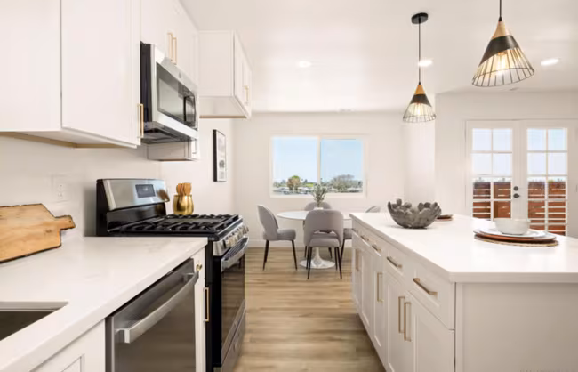 3781 Ashford St San Diego, CA 92111 photo 5