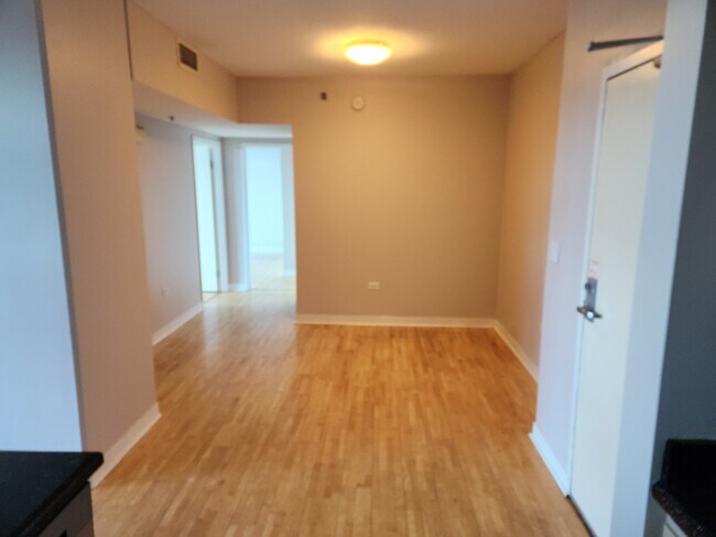 425 W Beech St San Diego, CA 92101 photo 5