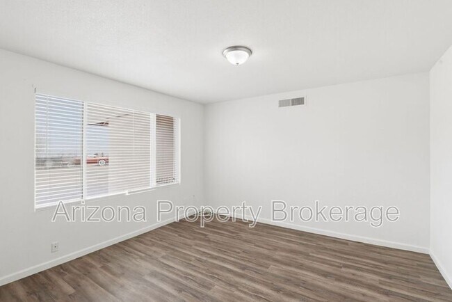 3433 E Enid Ave Mesa, AZ 85204 photo 4