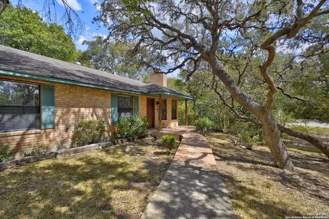 3691 Menger Dr San Antonio, TX 78259 photo 2