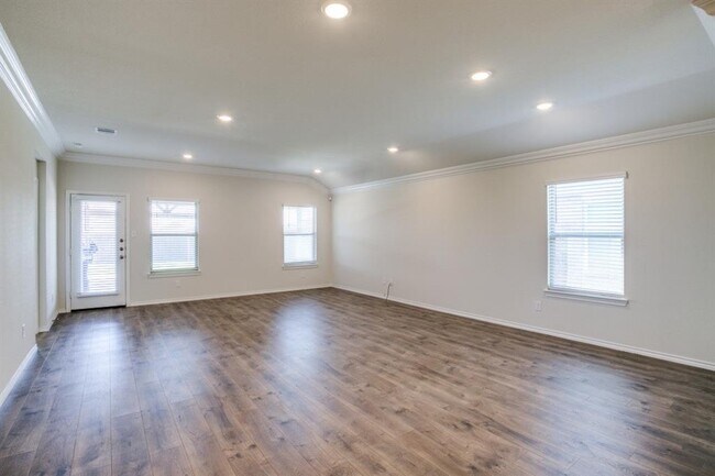 3616 Jackson Hollow, Denton, TX 76207 photo 3