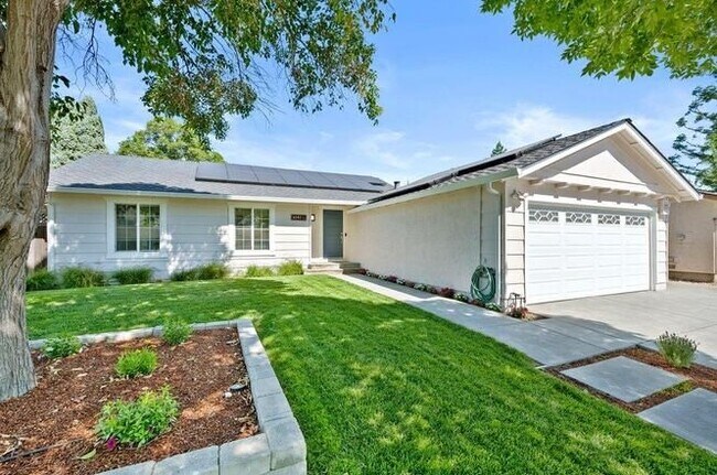 6141 Geronimo Dr San Jose, CA 95123 photo 2