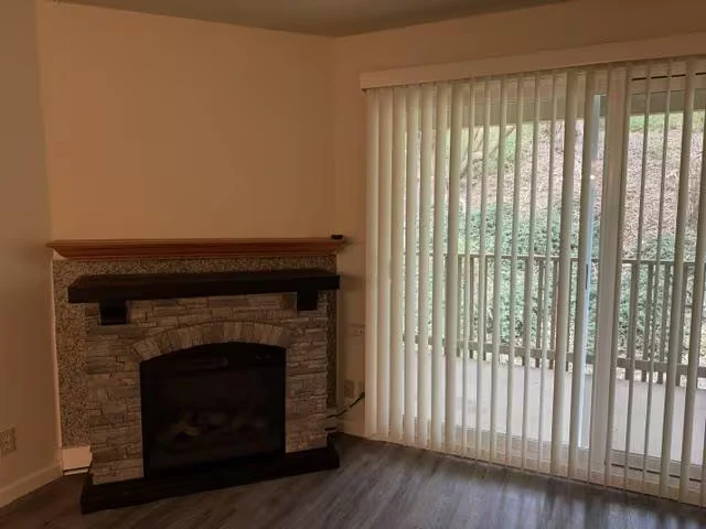 359 Half Moon Ln Daly City, CA 94015 photo 2