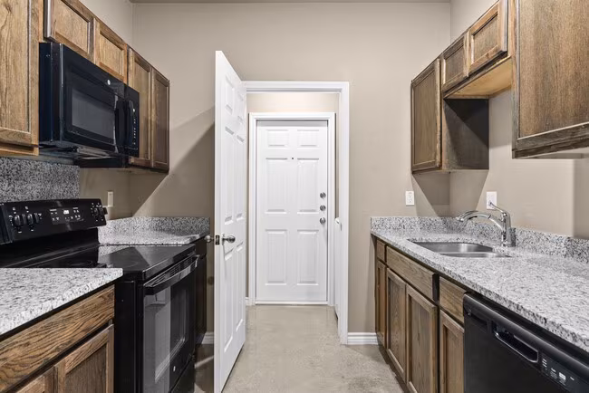 2011 Wood Ave Killeen, TX 76541 photo 3